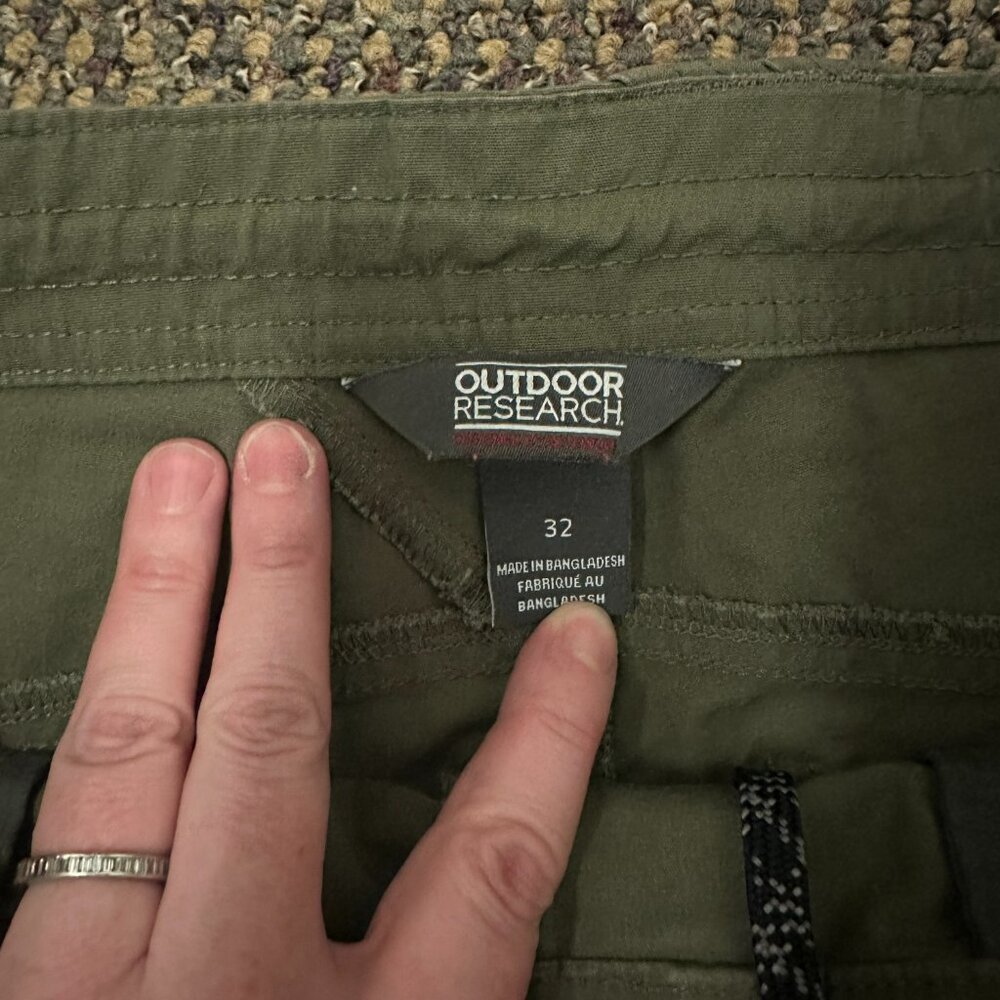 Outdoor Research Olive Green Shorts - Size 32 - Picture 2 of 3